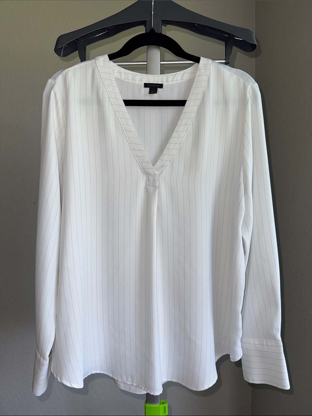 Ann Taylor White Pinstripe V-Neck Long Sleeve Top